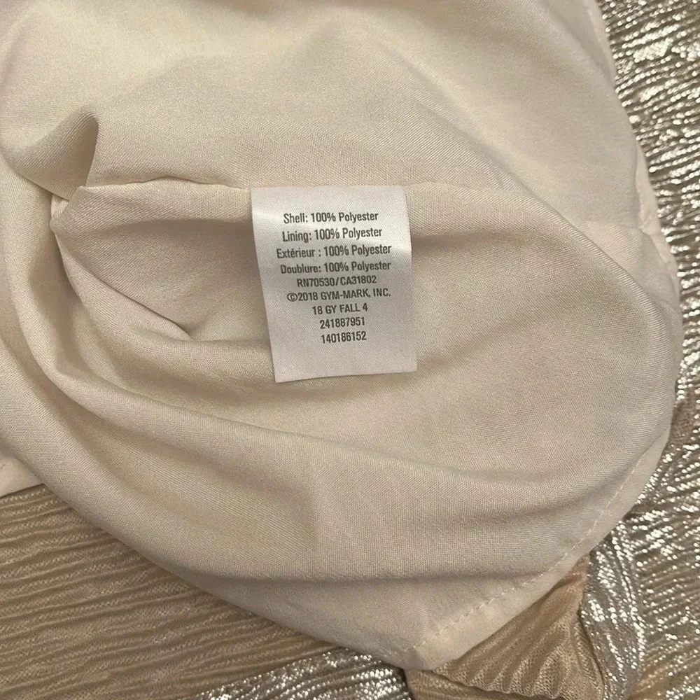 Gymboree crepe gold 3/4 sleeve shirt size M